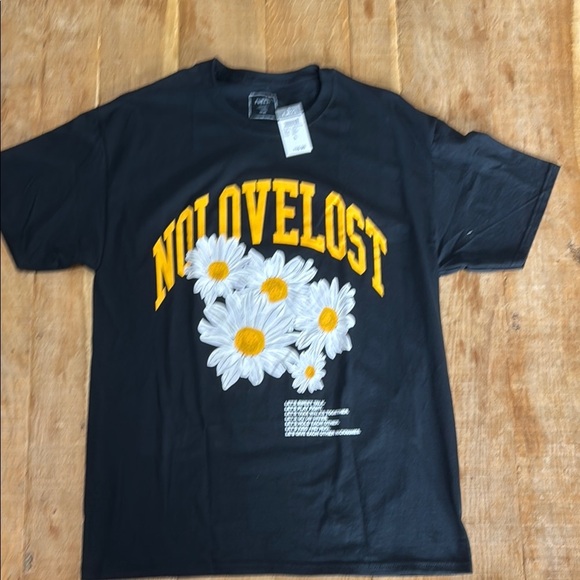 Rue21 Black and Yellow Short Sleeve Tee with Floral Design - Picture 1 of 3